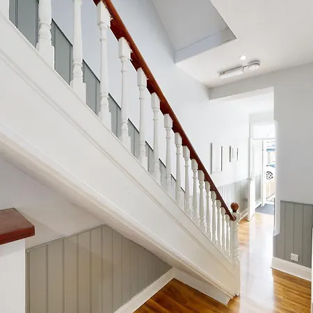 44 Norwood - Ukc6913 * Scarborough