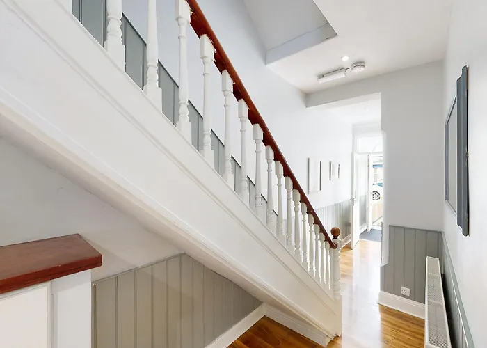 44 Norwood - Ukc6913 * Scarborough